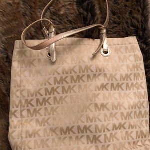 Authentic Michael Kors Signature Gold Jet Set Tote